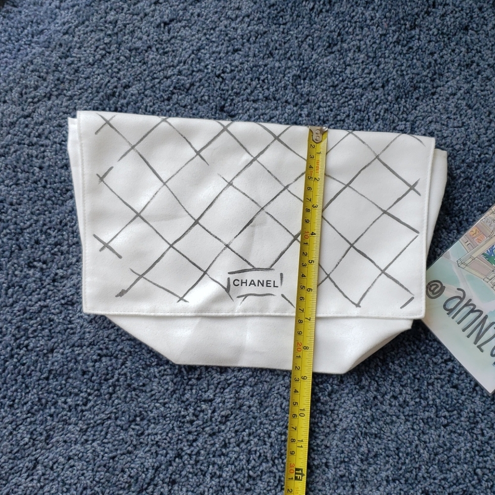 Chanel Dust Bag signed by Karl Lagerfeld - Picture 3 of 8
